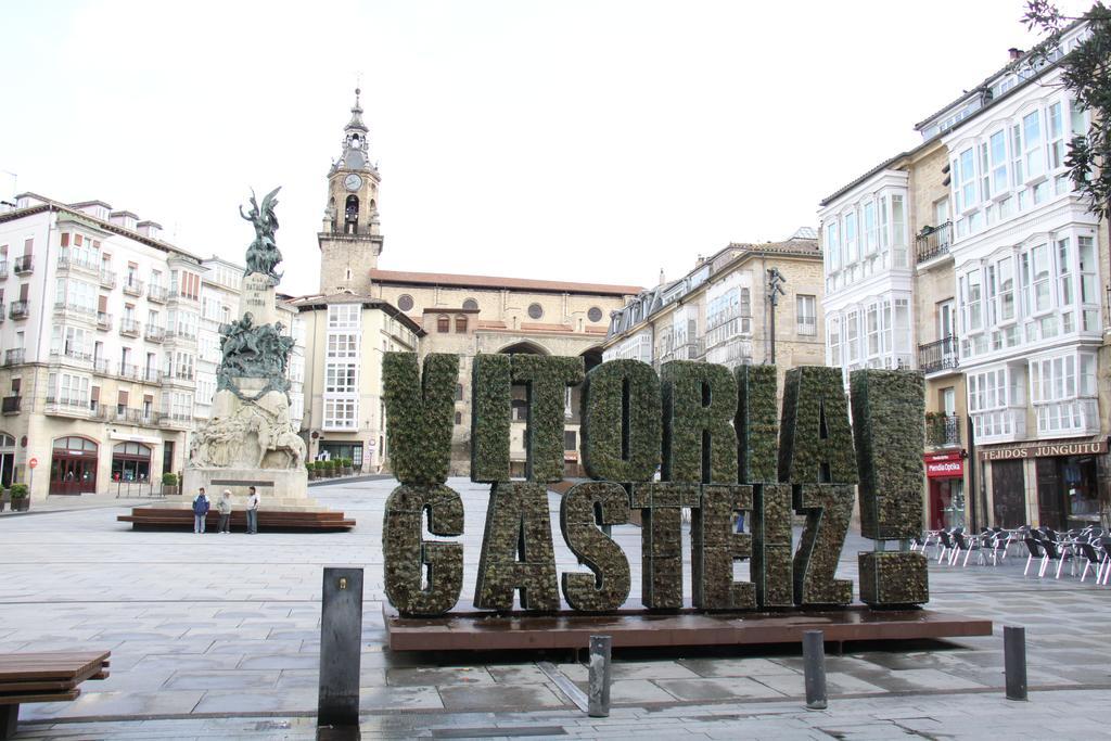 Hotel Palacio De Elorriaga Vitoria-Gasteiz Exteriör bild